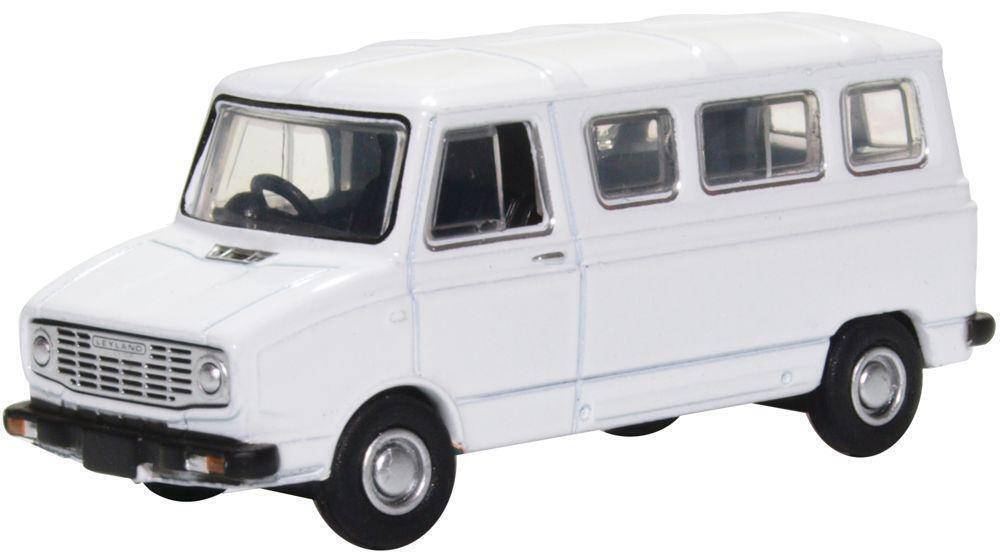 Oxford - 1/76 Sherpa Van (White)