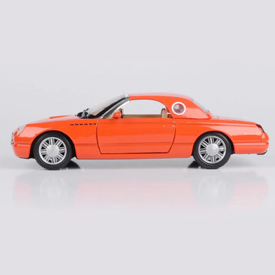 1/24 2002 Ford Thunderbird Hard Top Die Another Day James Bond