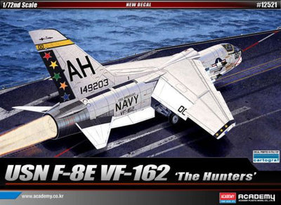 Academy 12521 1/72 USN F8E VF162   The Hunters   Plastic Model Kit