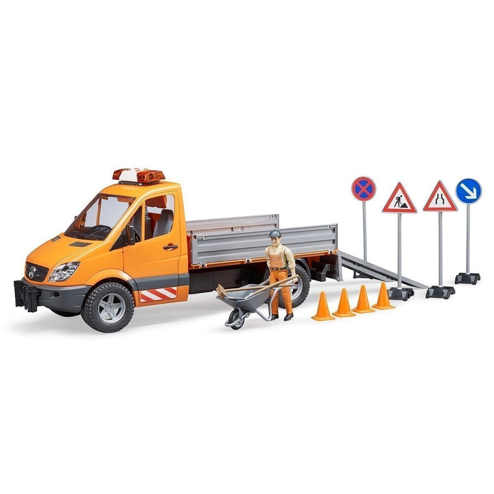 Bruder - 1/16 MB Sprinter w/ Accessories and Light & Sound Module