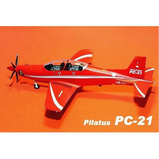 1/72 Pilatus PC21 Plastic Model Kit  Aus Decals