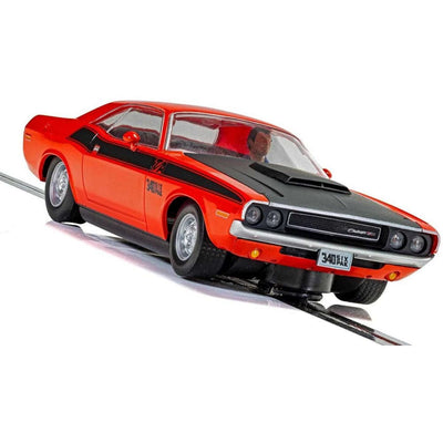 Scalextric - 1/32 Dodge Challenger T/A - Red & Black
