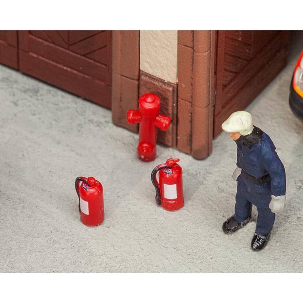 Faller - 6 Extinguishers and 2 hydrants