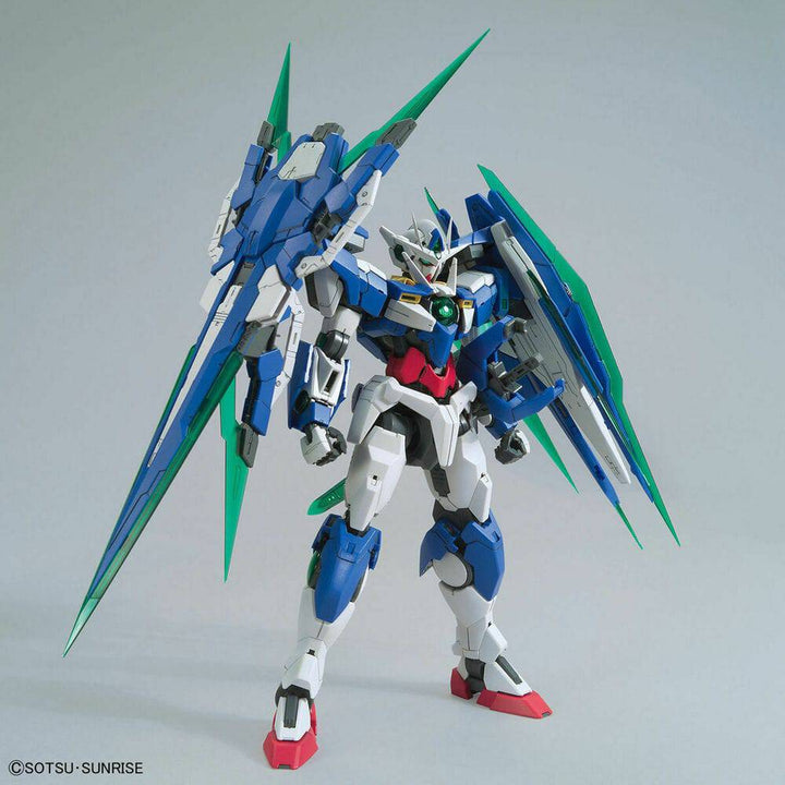 Bandai - MG 1/100 00 QAN[T] FULL SABER