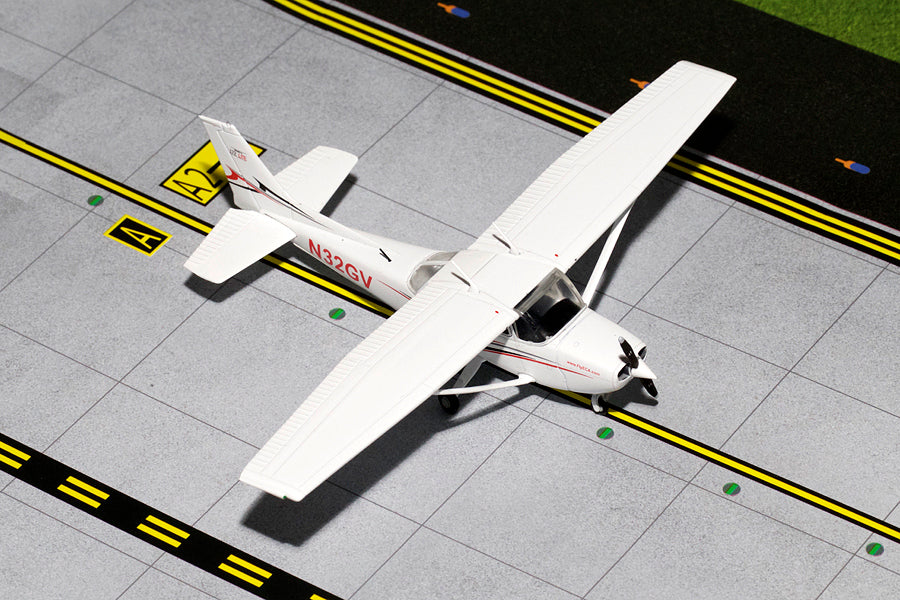 1/72 Cessna Sportys #2 N32GV