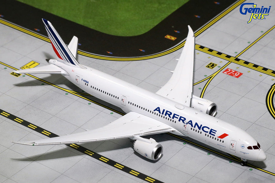 1/400 B7879 Air France FHRBA (New liv)