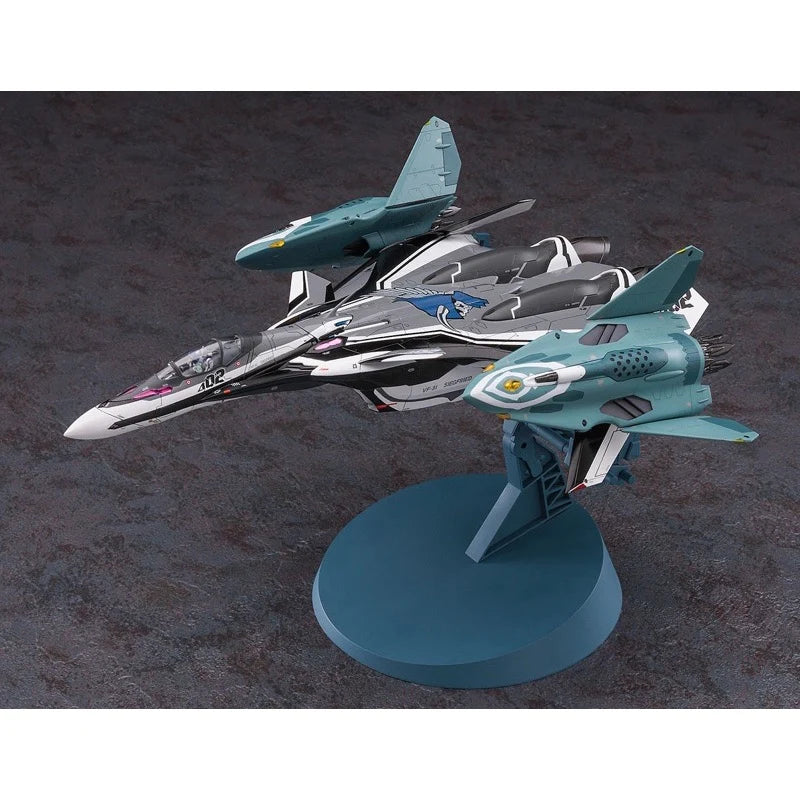 1/72  VF31F SIEGFRIED Messer/Hayate w/LILLDRAKEN Macross Delta The Movie Stand is included in the k