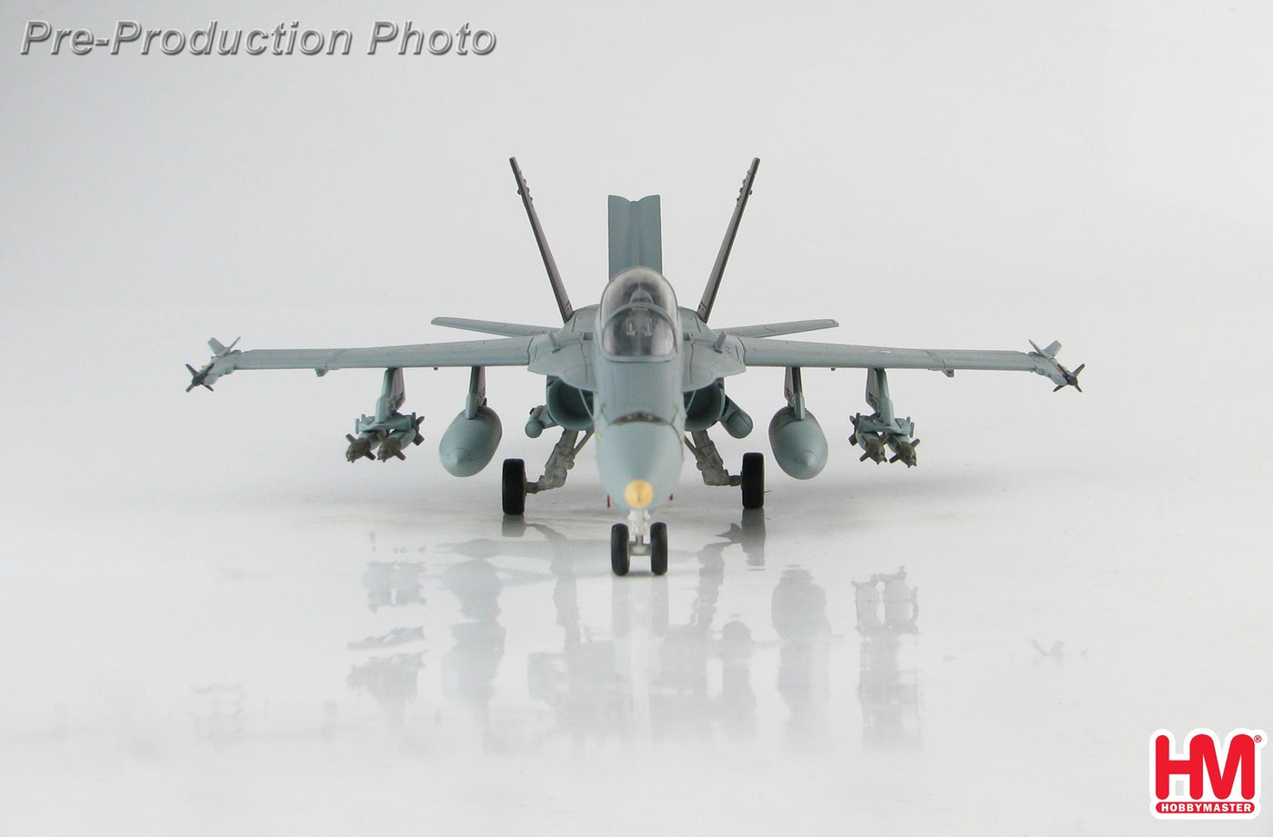 1/72 McDonnell Douglas F/A18D Hornet 164685 VMFA(AW)121 Green Knights 2004