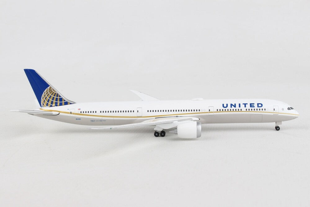 Herpa - 1/500 United Airlines B787-10 Dreamliner