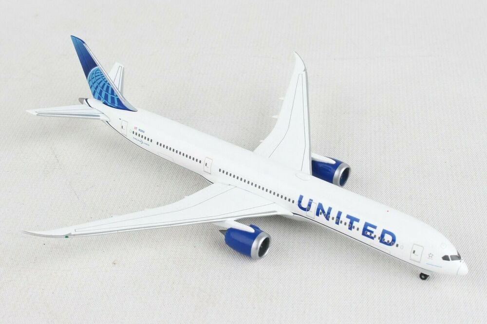 1/500 United Airlines Boeing 78710 Dreamliner  New Colors