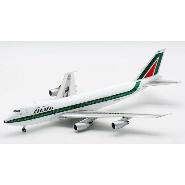 1/200 Alitalia Boeing 747200 IDEMN With Stand