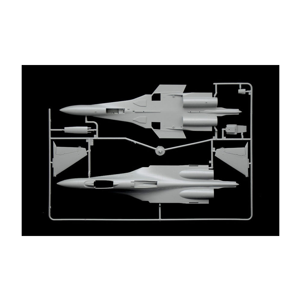 Italeri - 1:72 Su-27 Flanker