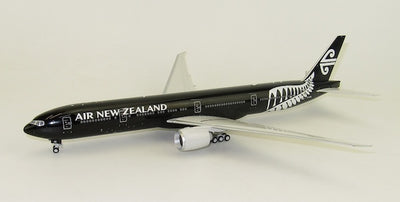 1/200 B777300ER Air New Zealand