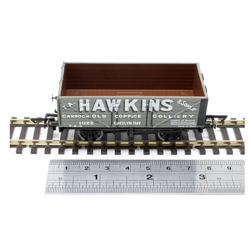7 Plank Wagon Hawkins