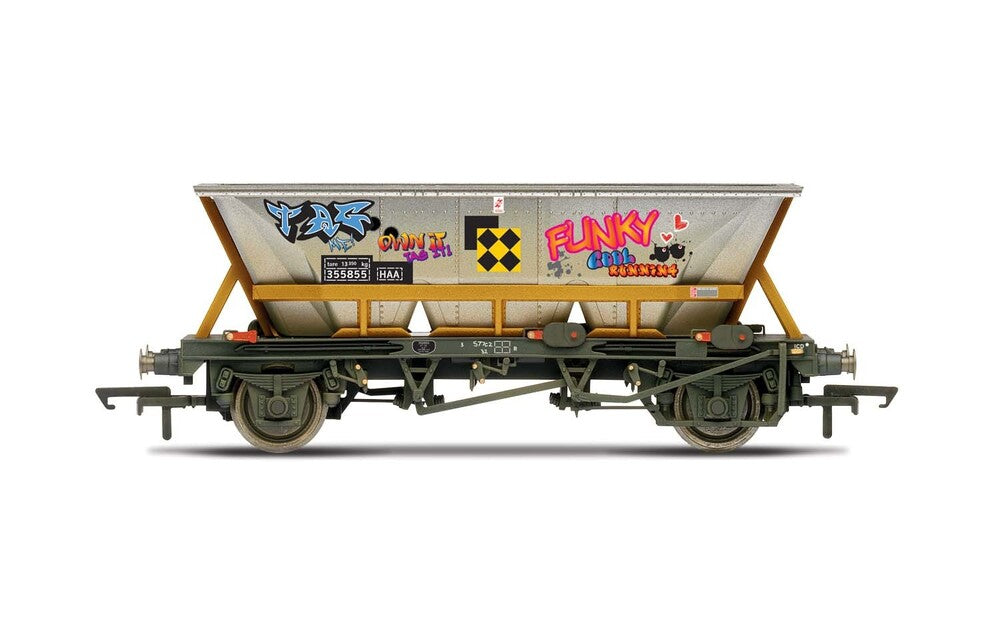 OO BR HAA Wagon with Graffiti 355855  Era 8