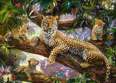1000pc Leopard Family