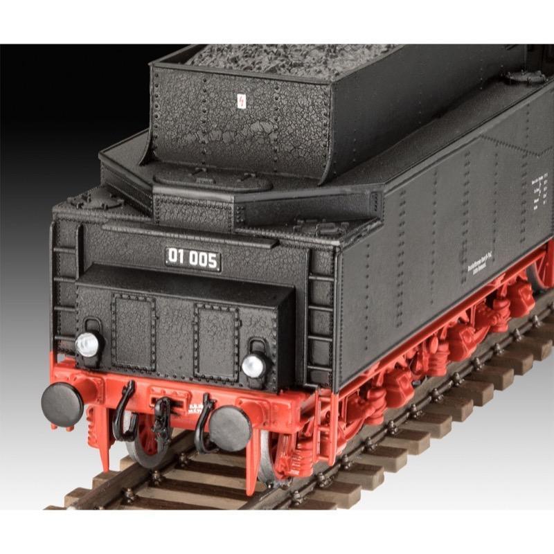 1/87 EXPRESS LOCOMOTIVE BR01 WITH TENDER T32