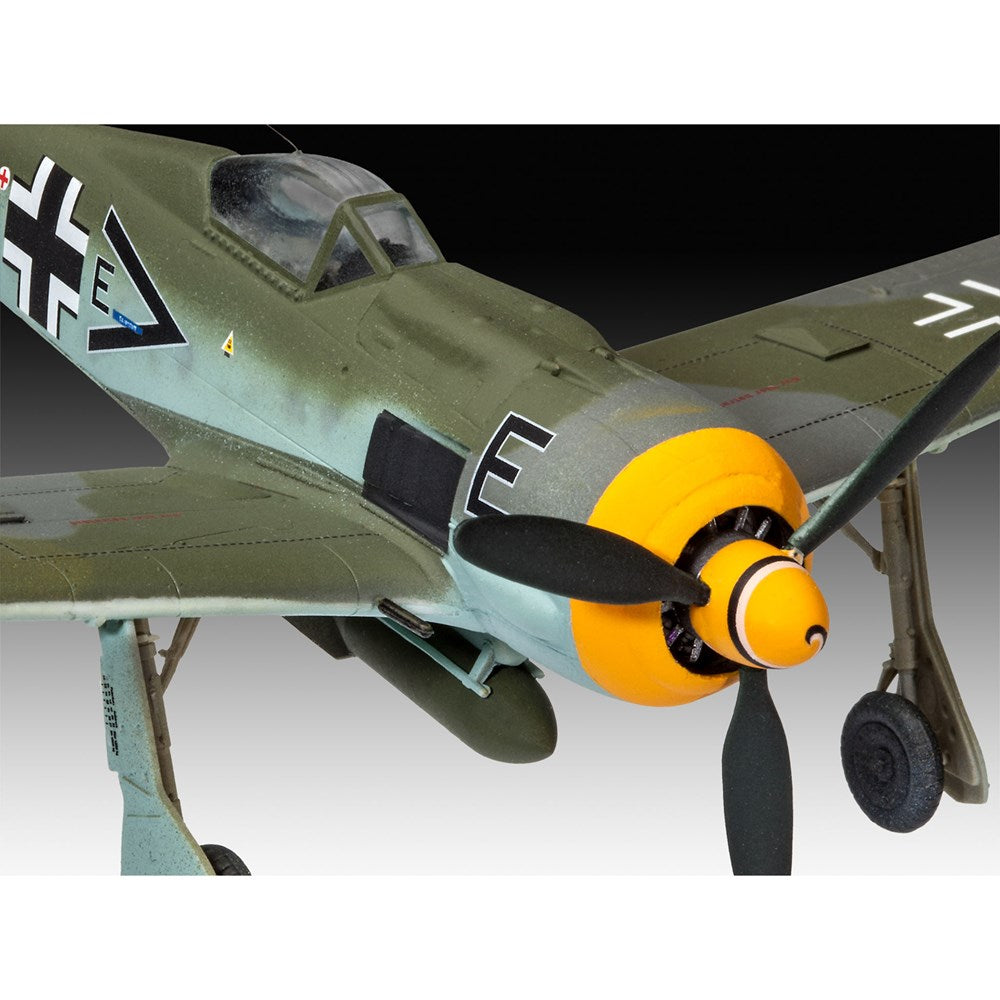 1/72 Focke Wulf Fw190 F8 Model Set