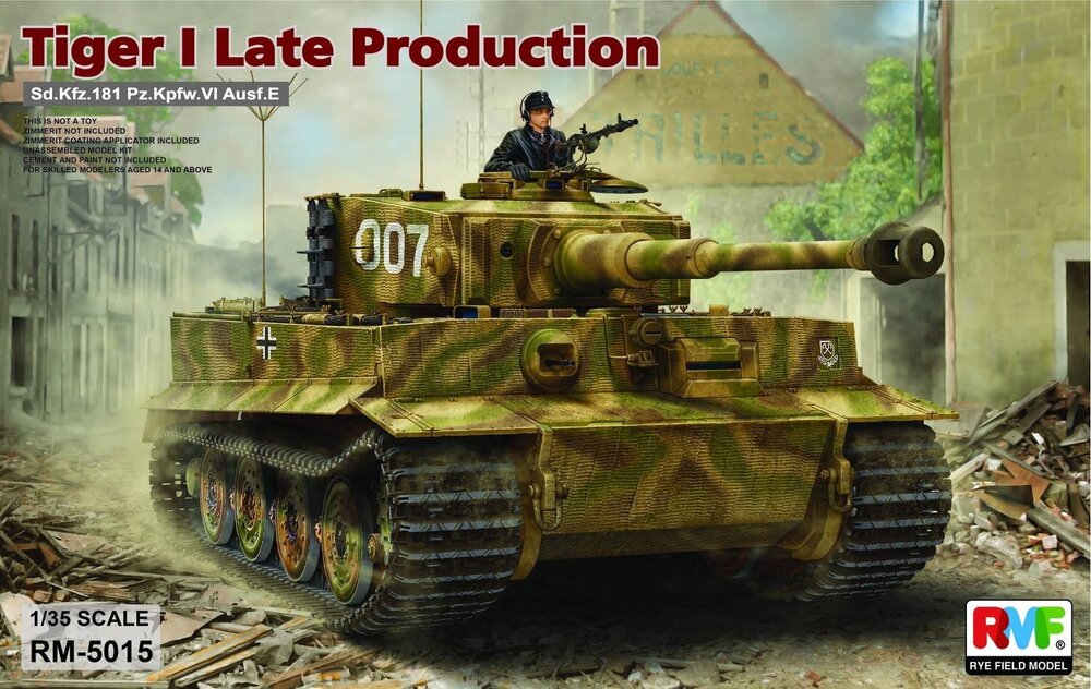 5015 1/35 Tiger I late production w/workable track links Plastic Model Kit