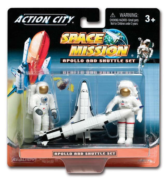 Space Shuttle & Astronaut Gift Pack