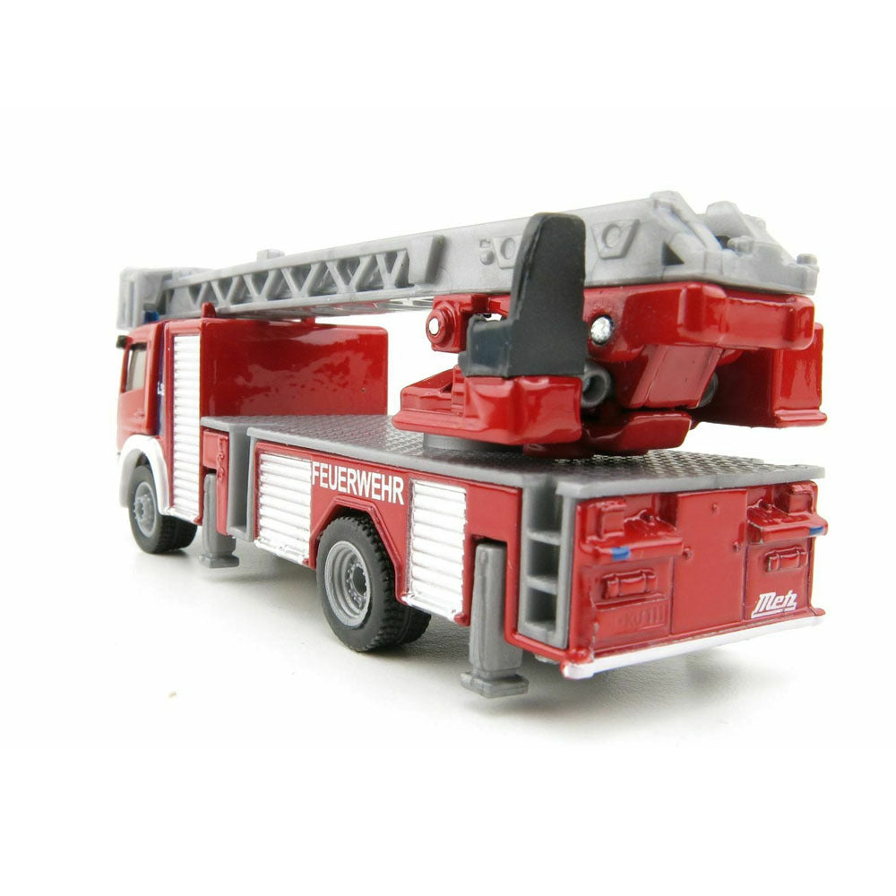 187 Mercedes Benz Fire Engine