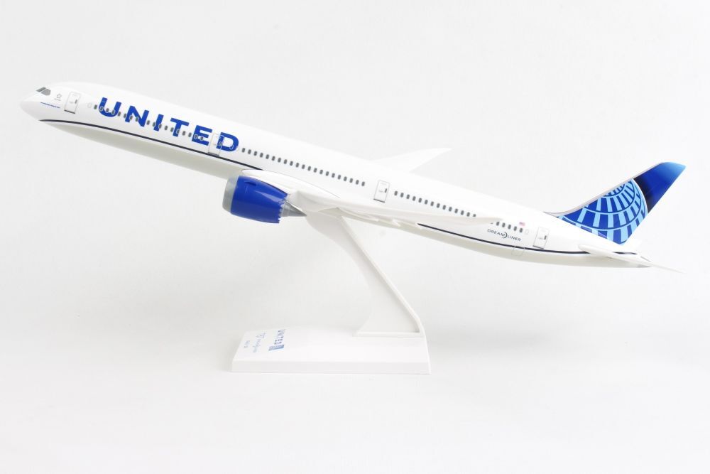 UNITED 78710 1/200 NEW LIVERY