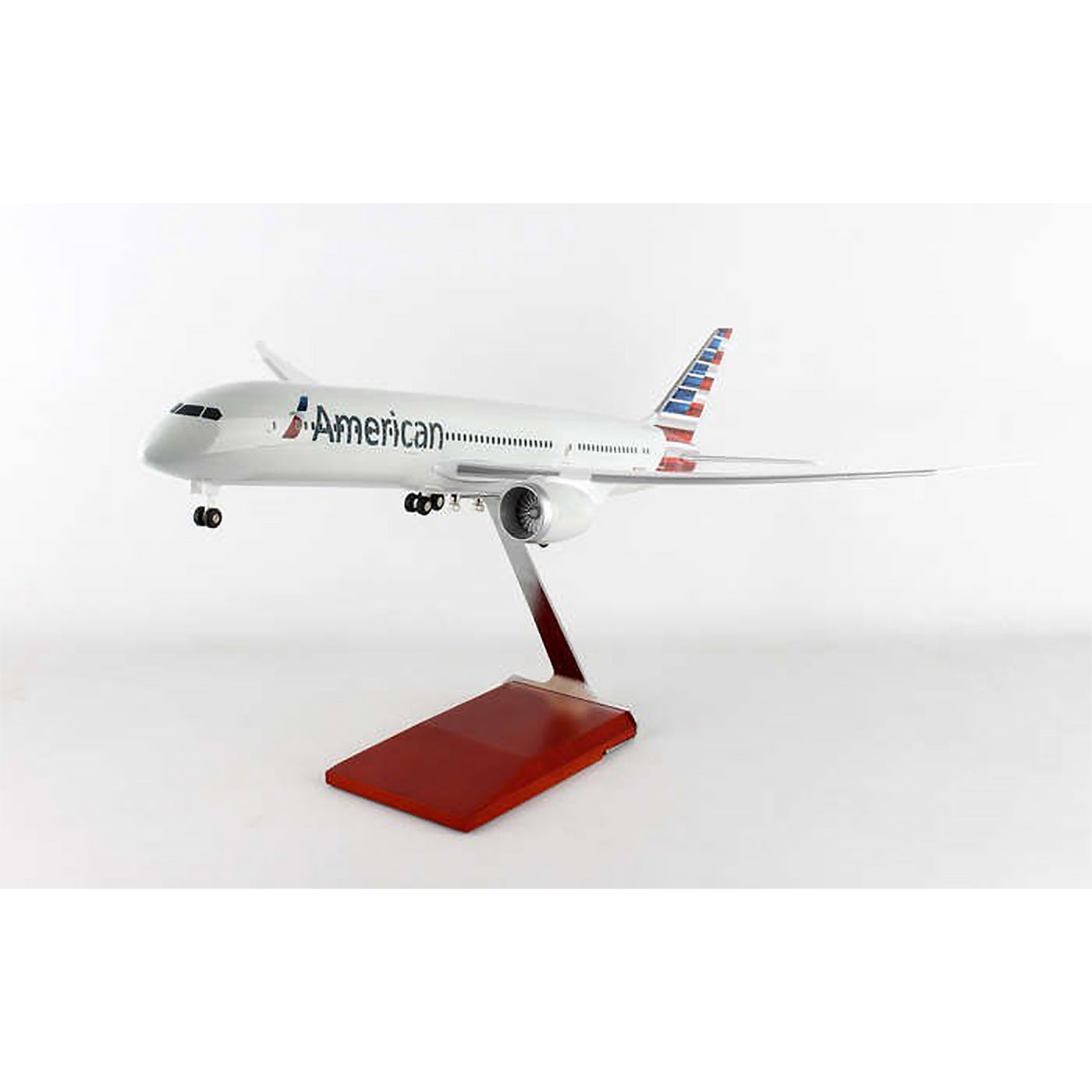 1/100 American Airlines w/gear and stnd