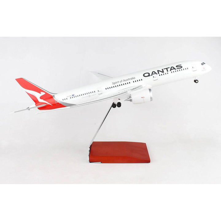 Skymarks - 1/100 QANTAS B787-9 with Landing Gear and Wooden Stand
