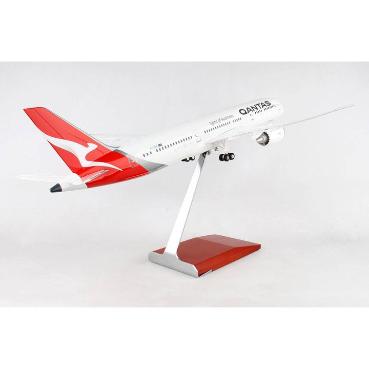 Skymarks - 1/100 QANTAS B787-9 with Landing Gear and Wooden Stand