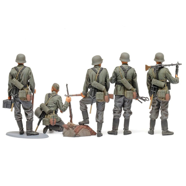 tamiya-1-35-german-infantry-set-late-wwii-hobbyco