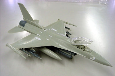 1/48 F16C Fighting Falcon Block 25/32