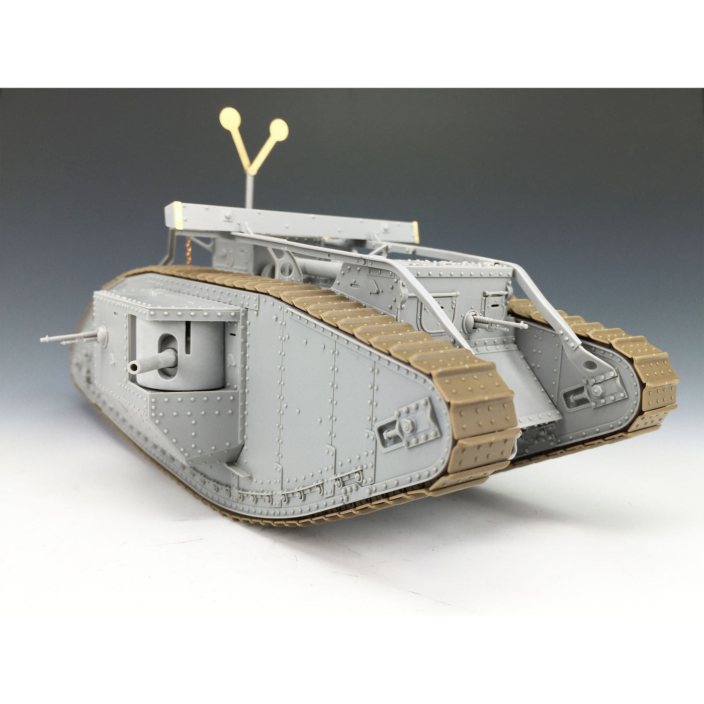 Takom - 1/35 Mk. V Heavy WW1Battle Tank
