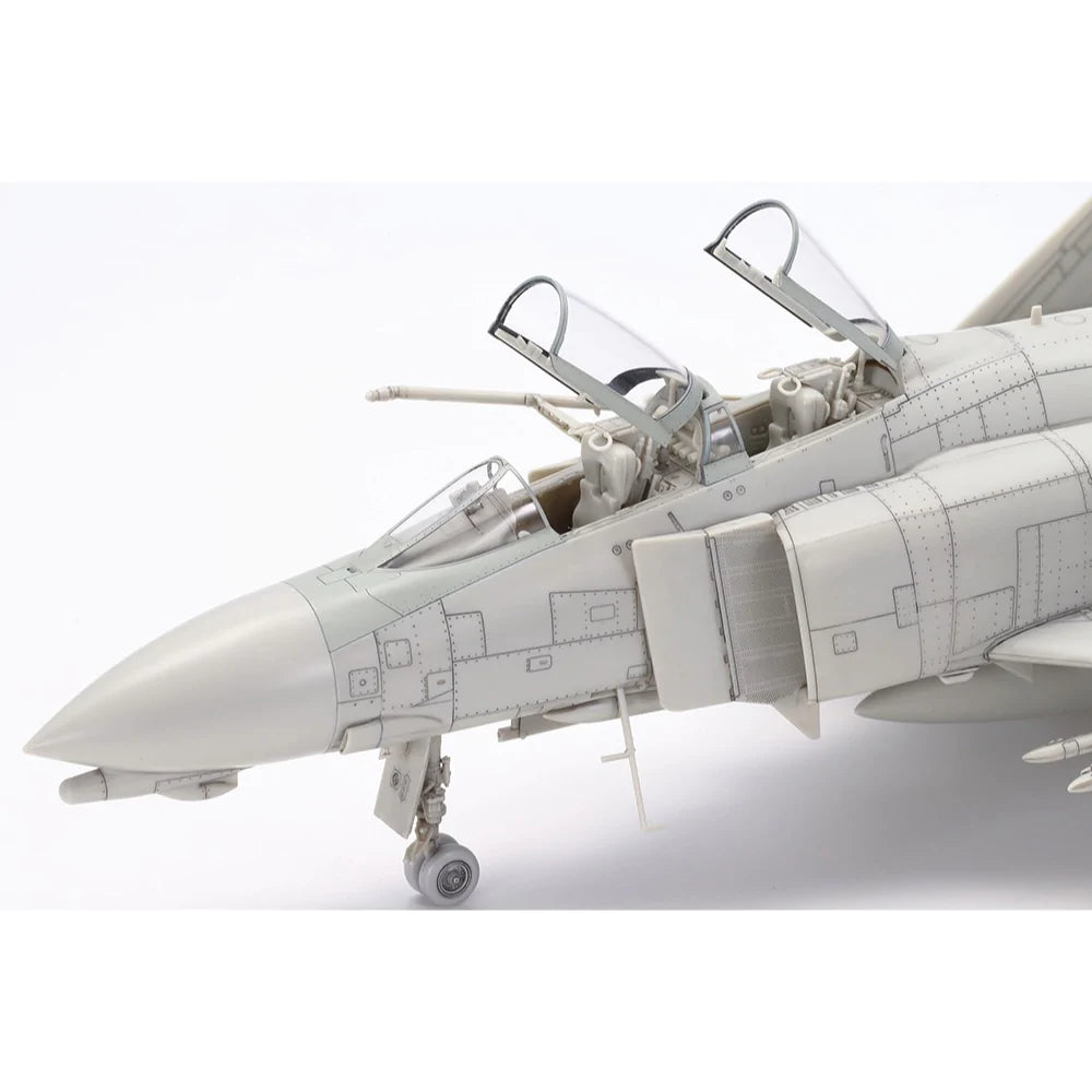 Tamiya NEW 1/48 F-4B Phantom II VF-111. Full build aircraft model kit  #61121 