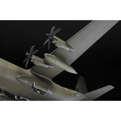 1/72 Heavy Transport Plane  C130J30 Hercules  Plastic Model Kit (Aus Decals)