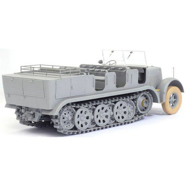 Dragon 6466 1/35 SD.KFZ.T 8T HALFTRACK INITIAL PRODUCTION