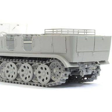 Dragon 6466 1/35 SD.KFZ.T 8T HALFTRACK INITIAL PRODUCTION