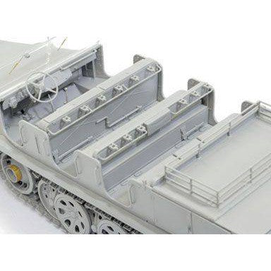 Dragon 6466 1/35 SD.KFZ.T 8T HALFTRACK INITIAL PRODUCTION