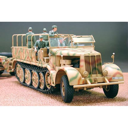 Tamiya 135 German 18T Heavy HalfTrack FAMO and Tank Transporter Sd