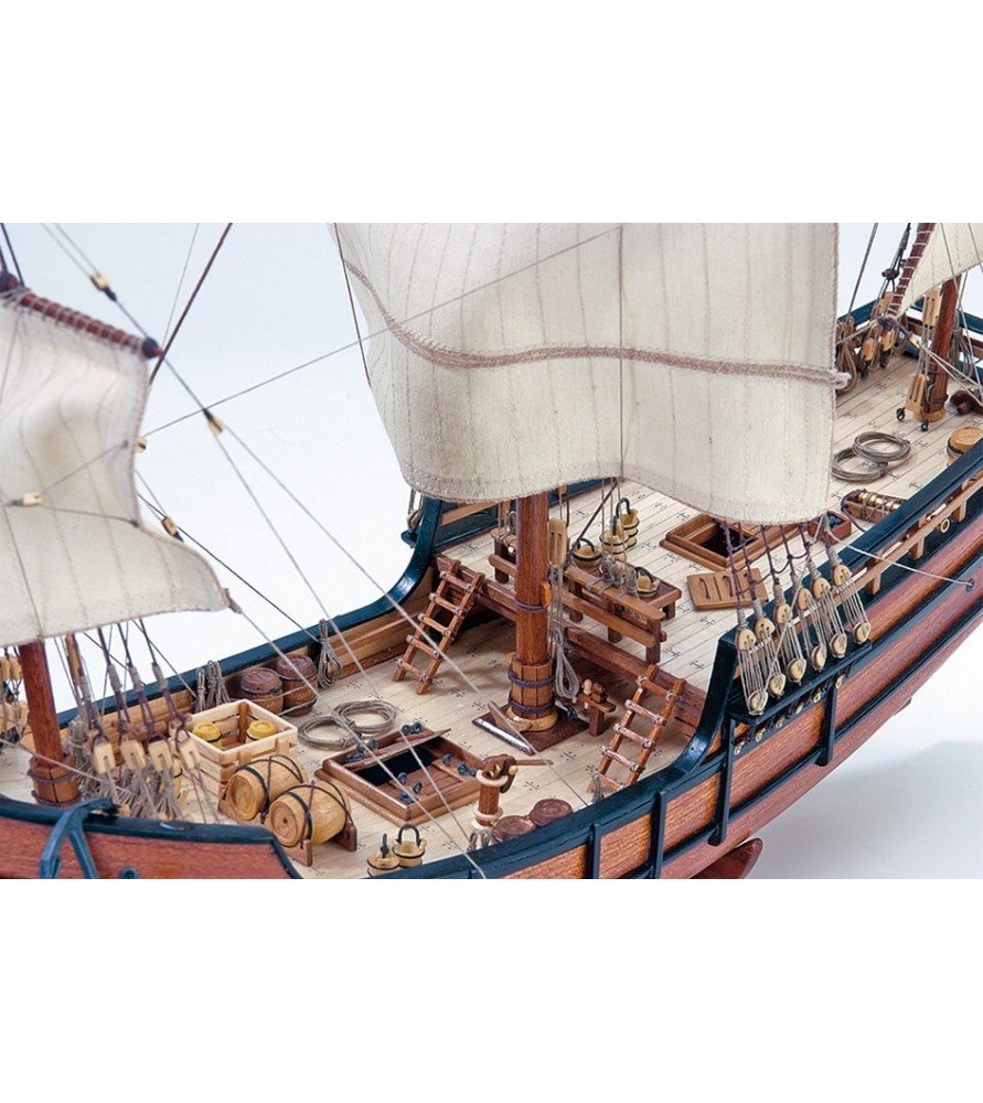 22412 1/65 La Pinta Wooden Ship Model