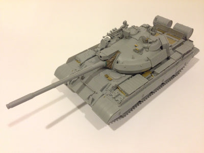 2057 1/35 DDR Medium Tank T55 AM2B Plastic Model Kit