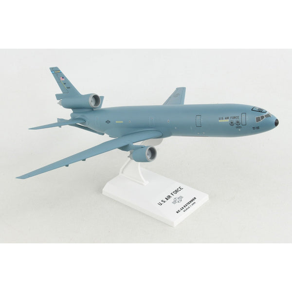 1/200 USAF KC10 MCGUIRE AFB (New Livery)