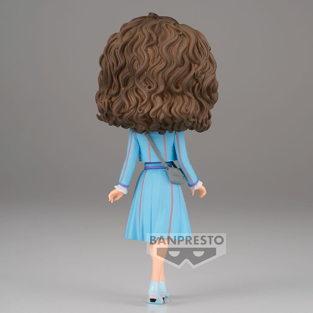 STRANGER THINGS Q POSKETNANCY