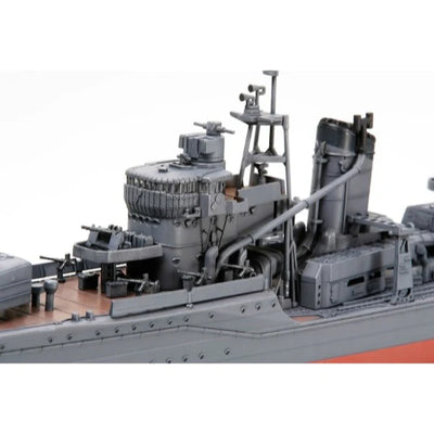 1/350 Yukikaze Japanese Destroyer