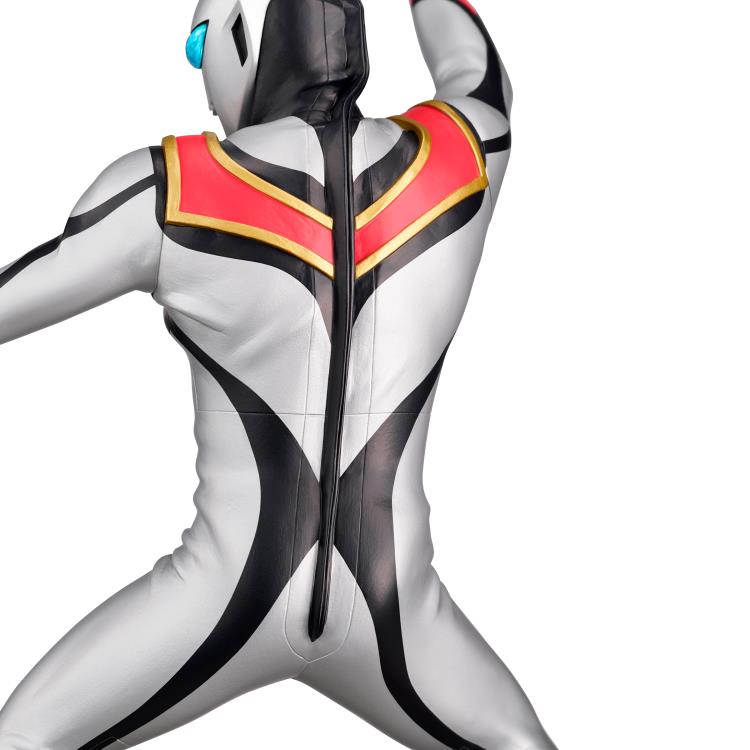 ULTRAMAN TIGA HEROS BRAVE STATUE FIGURE EVIL TIGA